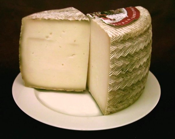 Queso Mezcla Semicurado 250G Cuna El Pastor